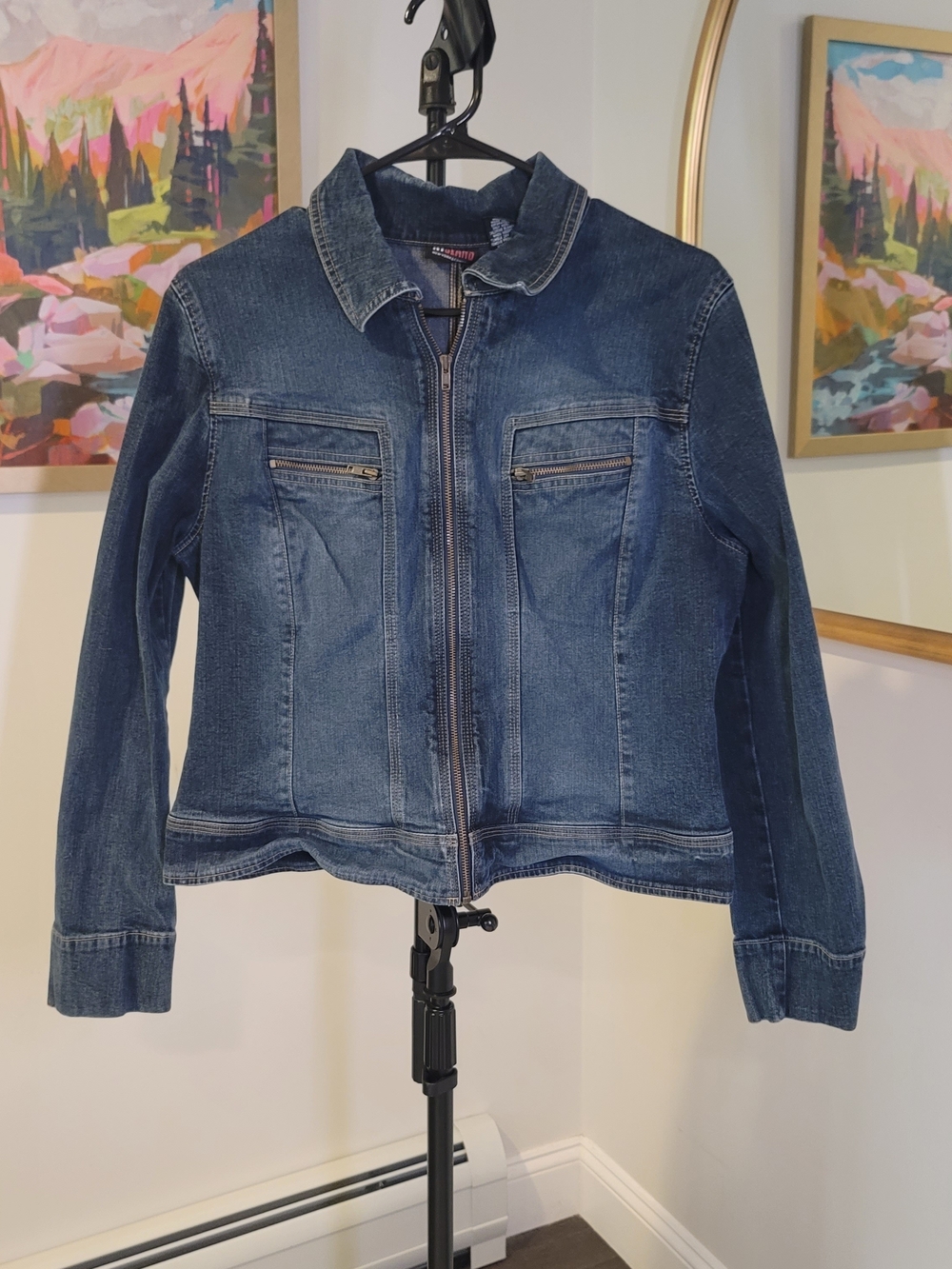 Women's Zip-Front Denim Jacket in Medium Blue